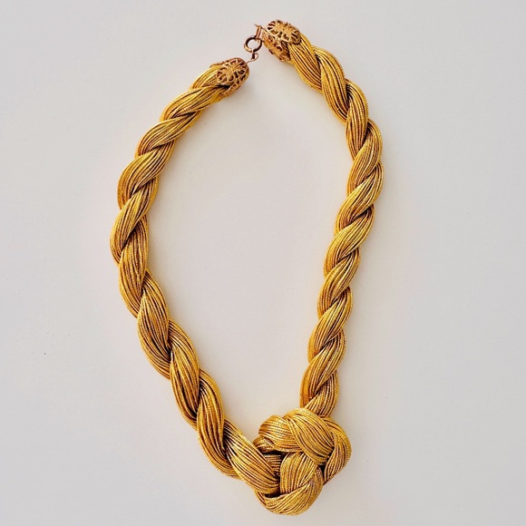 Vintage Gold Metallic Rope Choker Necklace Unique 18" + -Bullet-Cab Style Clasp - Picture 1 of 3